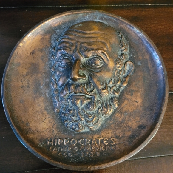 Hippocrates "Father of Medicine" Bronze Plaque - Picture 1 of 3